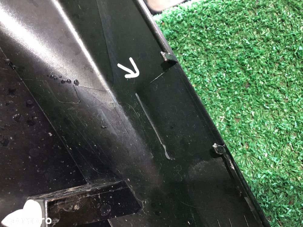 BLENDA KLAPY LEXUS RX IV - 9