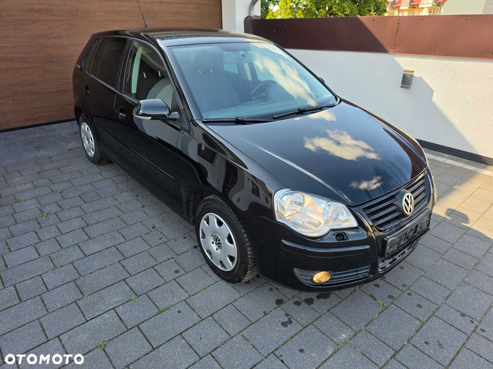 Volkswagen Polo - 1