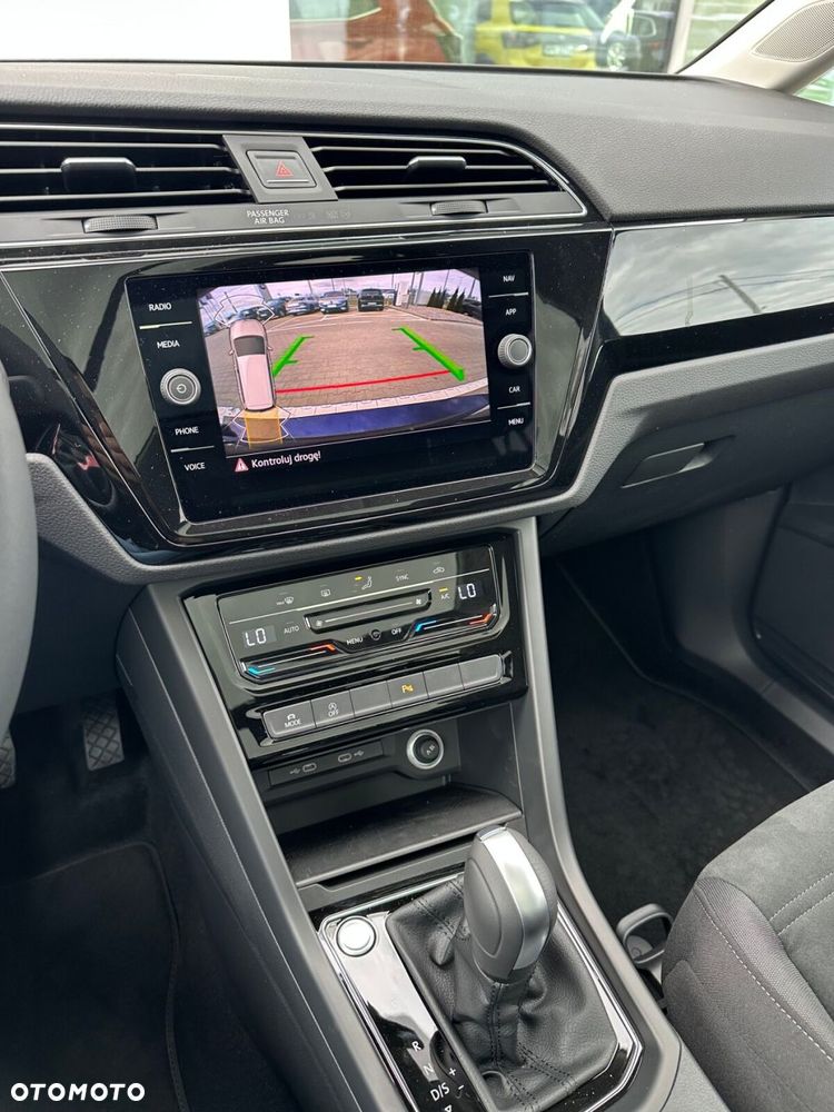 Volkswagen Touran 1.5 TSI EVO Highline DSG - 25