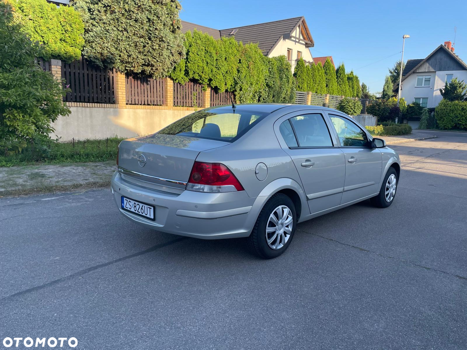 Opel Astra III 1.6 Enjoy EU5 - 4