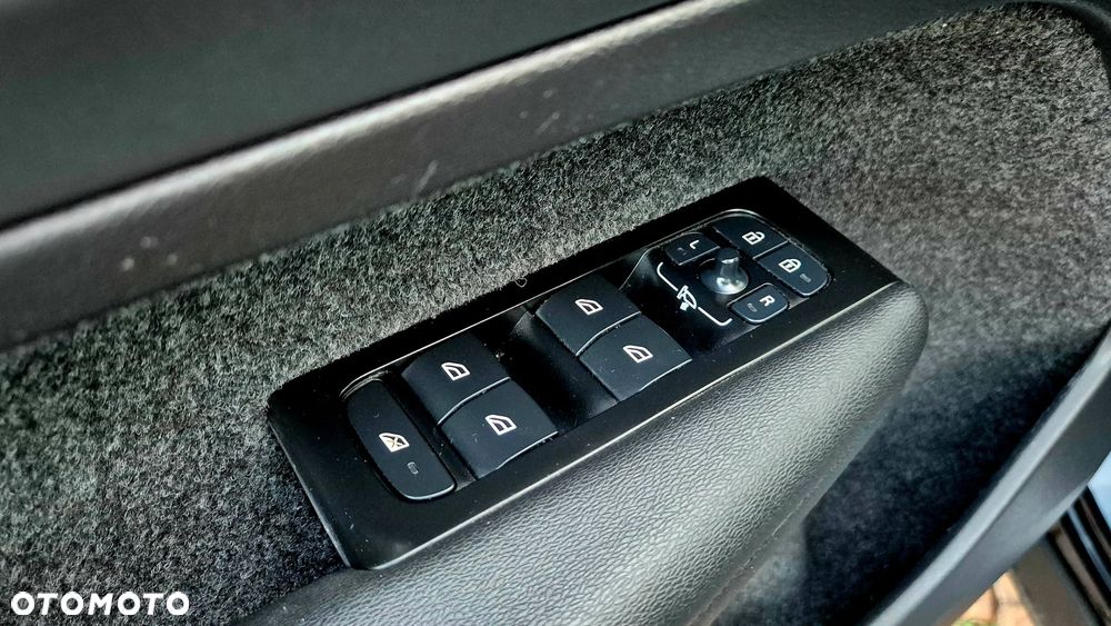 Volvo XC 40 T4 Plug-In Hybrid Inscription Expression Pro - 20