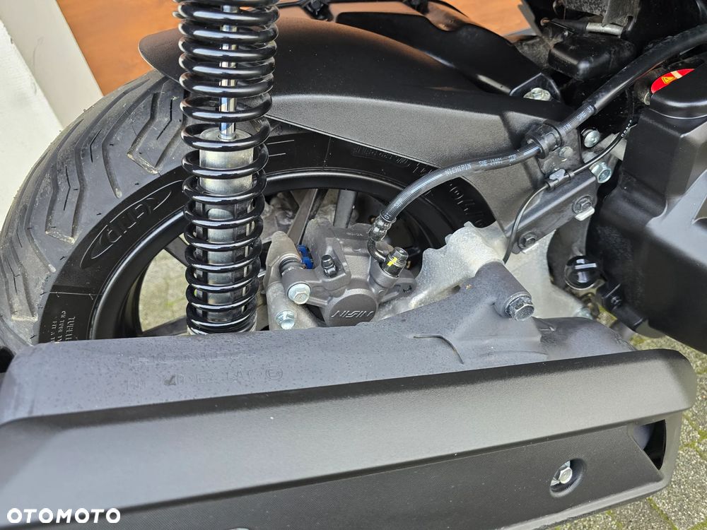 Honda NSS - 21