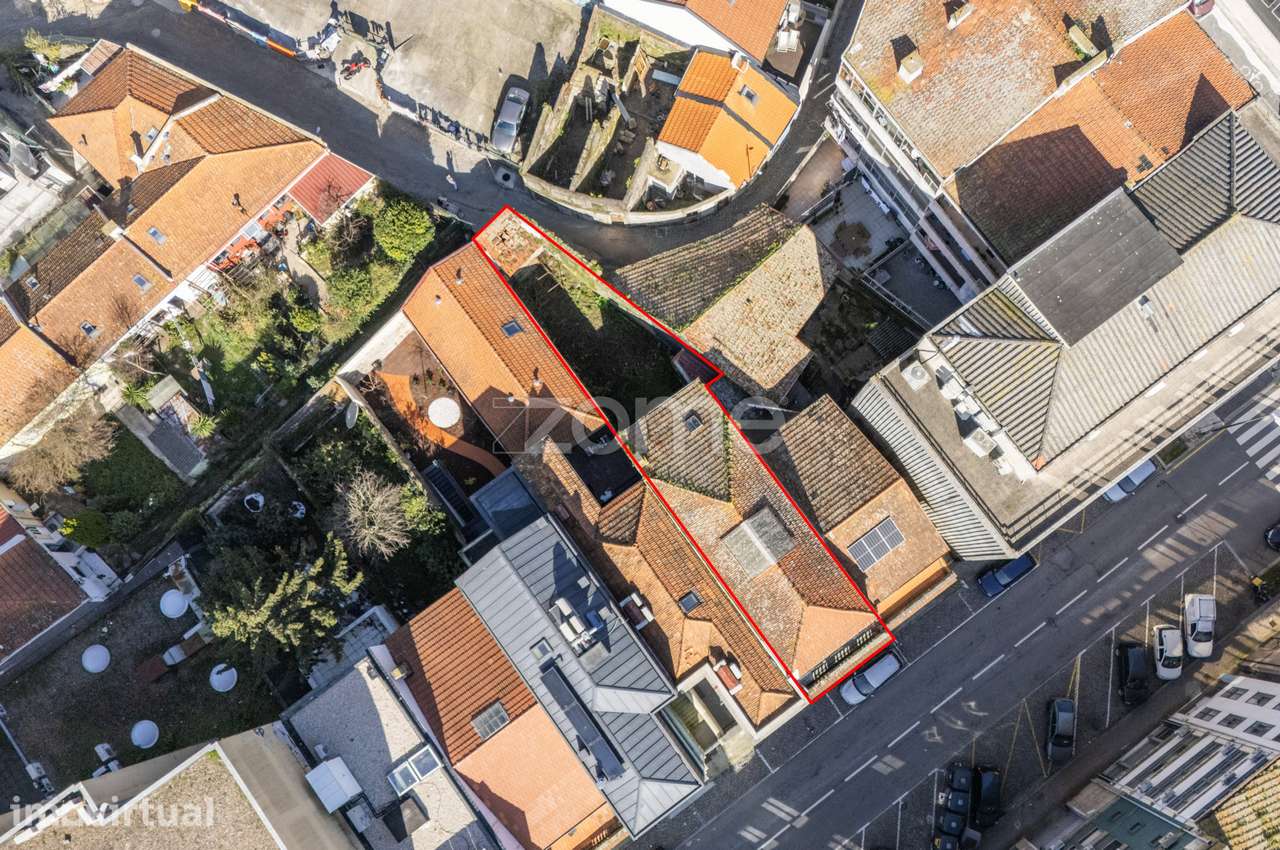 Prédio Devoluto com PIP aprovado | Rua João das Regras