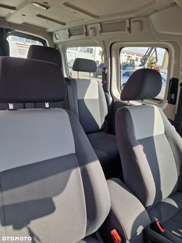 Volkswagen Caddy Maxi Trendline BMT - 17