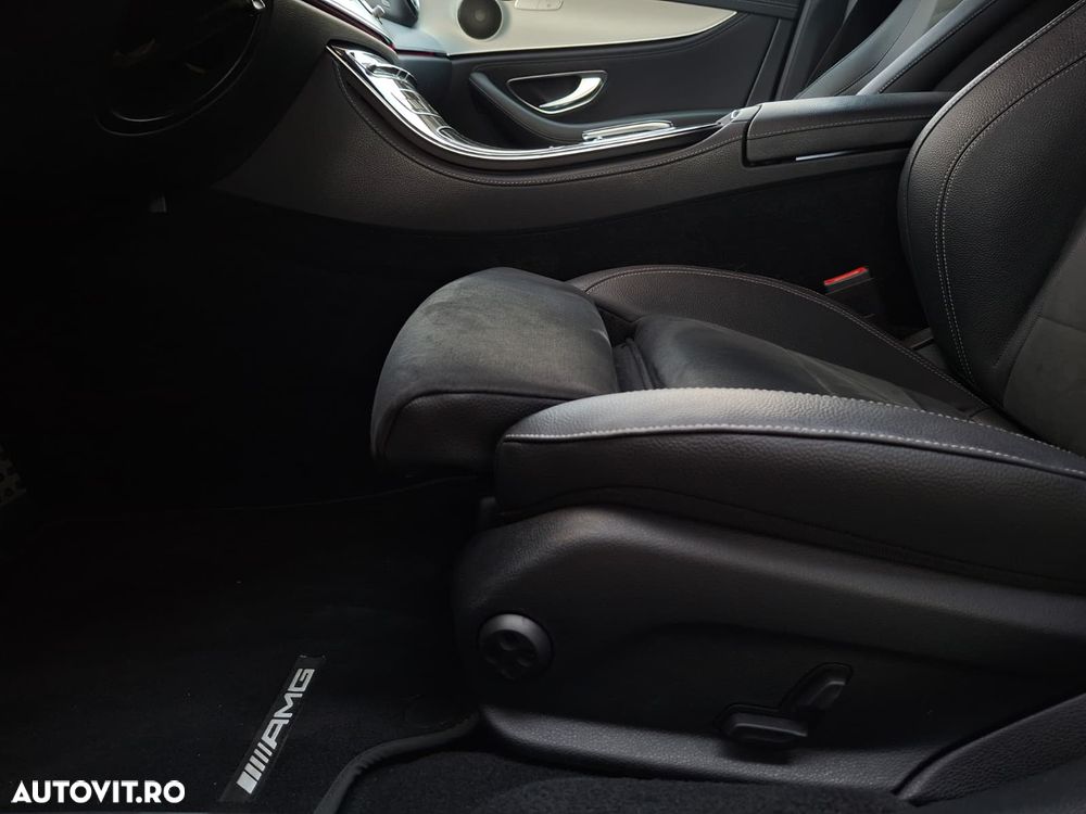 Mercedes-Benz E 300 9G-TRONIC AMG Line - 32