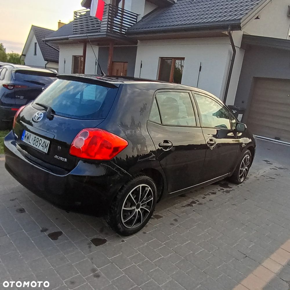 Toyota Auris 1.4 VVT-i Terra - 5