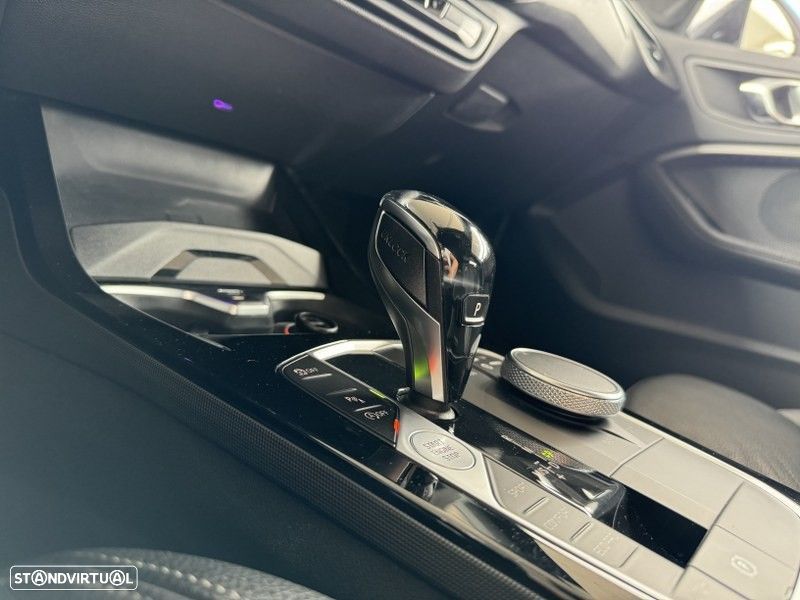BMW 120 d Pack Desportivo M - 21