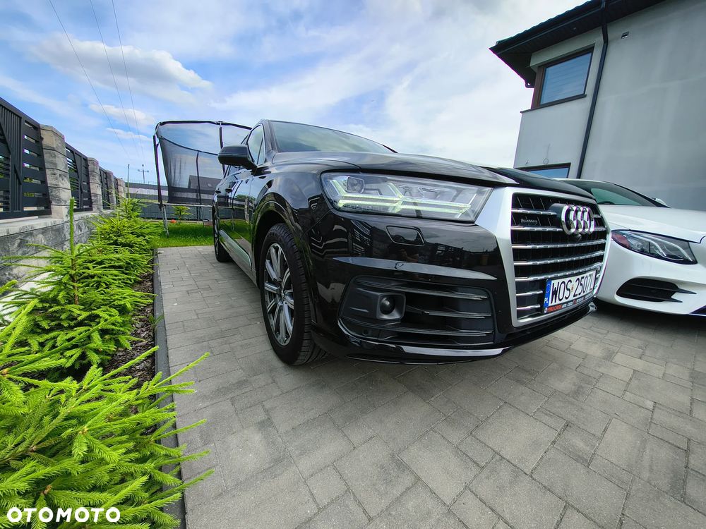 Audi Q7 - 1