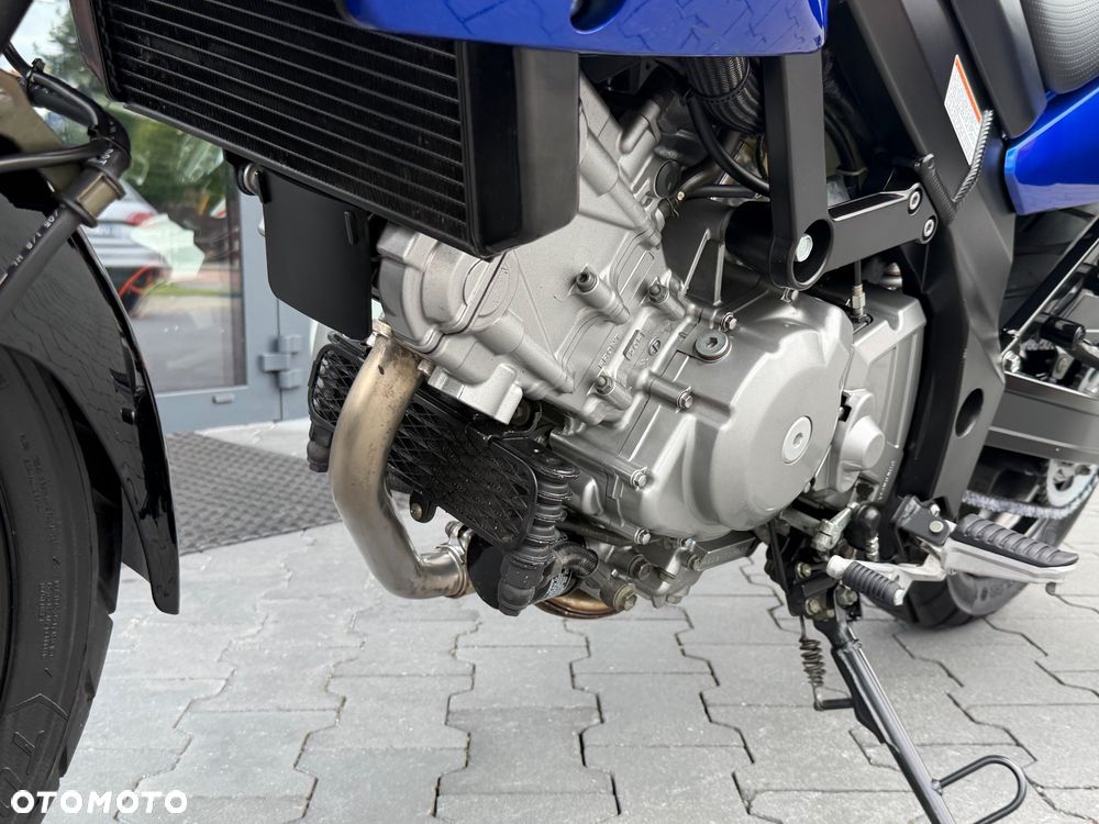 Suzuki V-STROM - 37