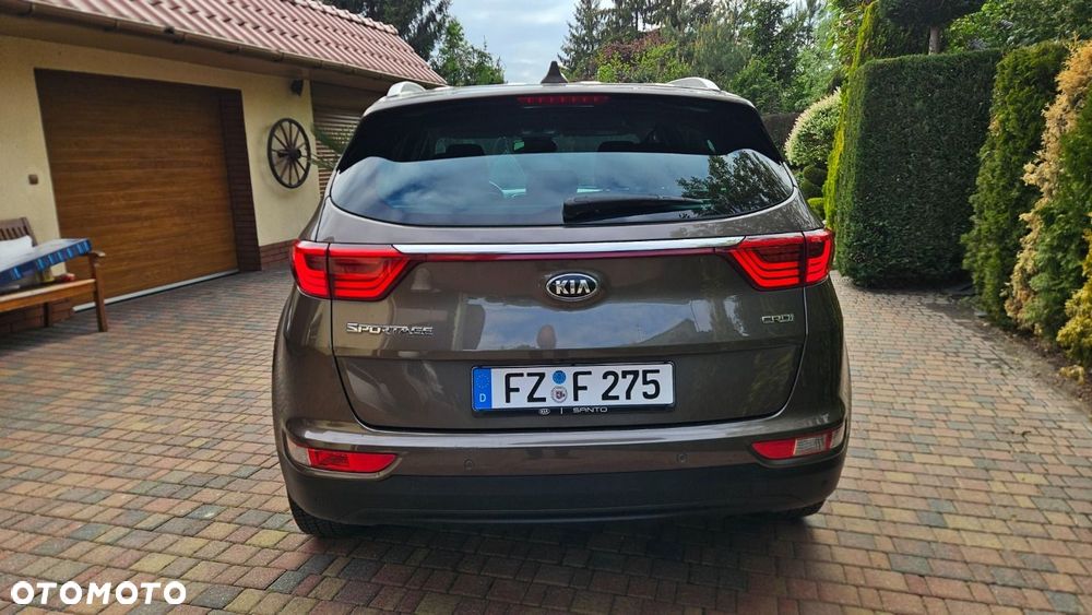 Kia Sportage 2.0 CRDI 4WD Automatik Dream-Team Edition - 8