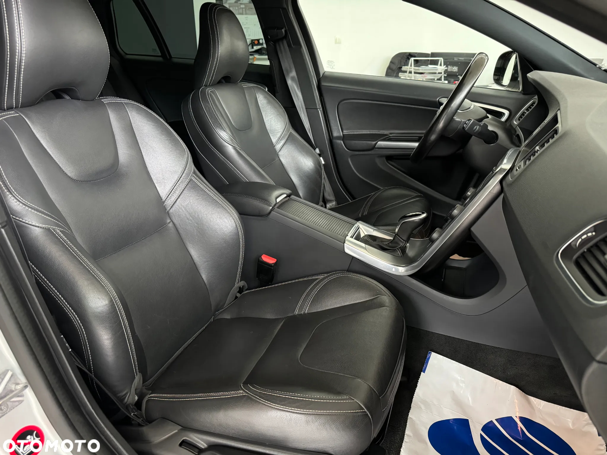 Volvo V60 D3 Geartronic Kinetic - 22