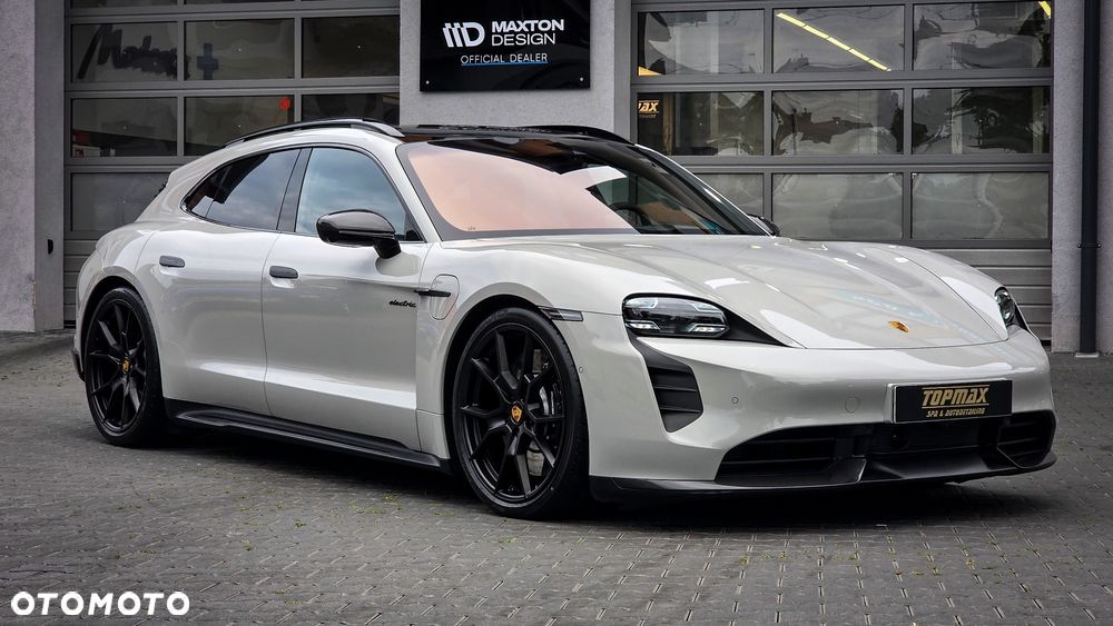 Porsche Taycan GTS - 9
