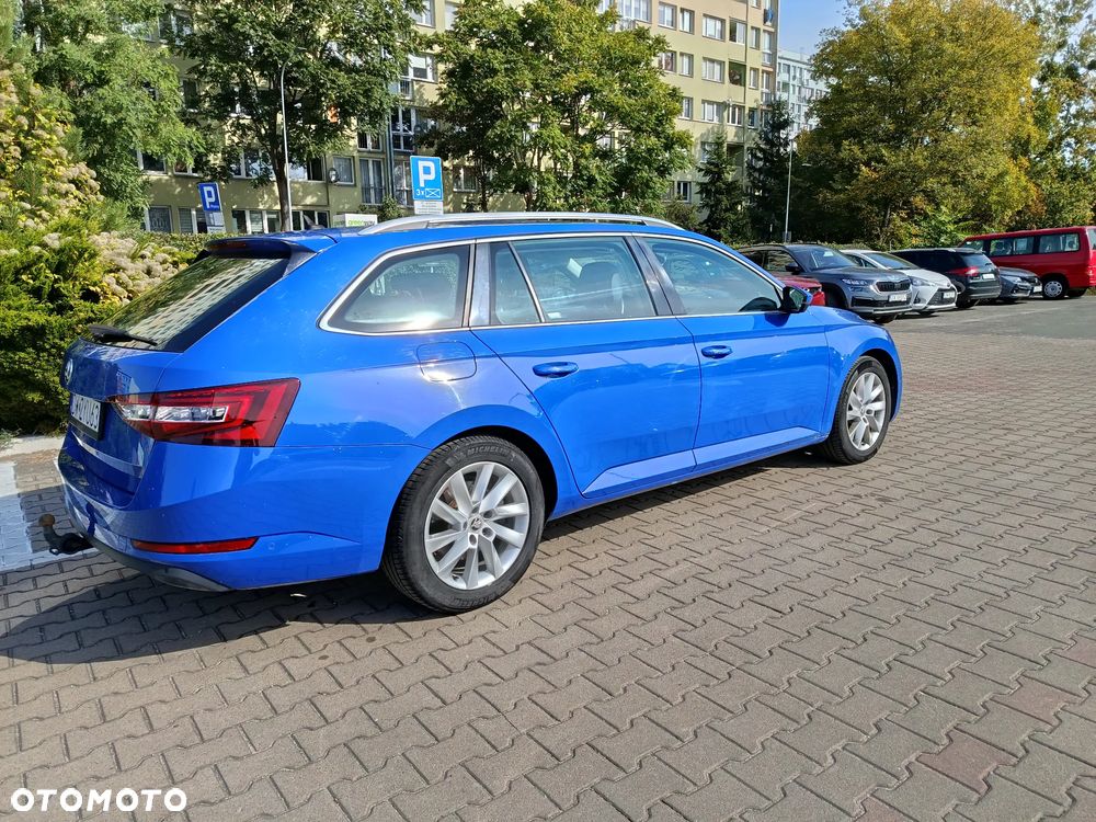 Skoda Superb 2.0 TDI L&K DSG7 - 9