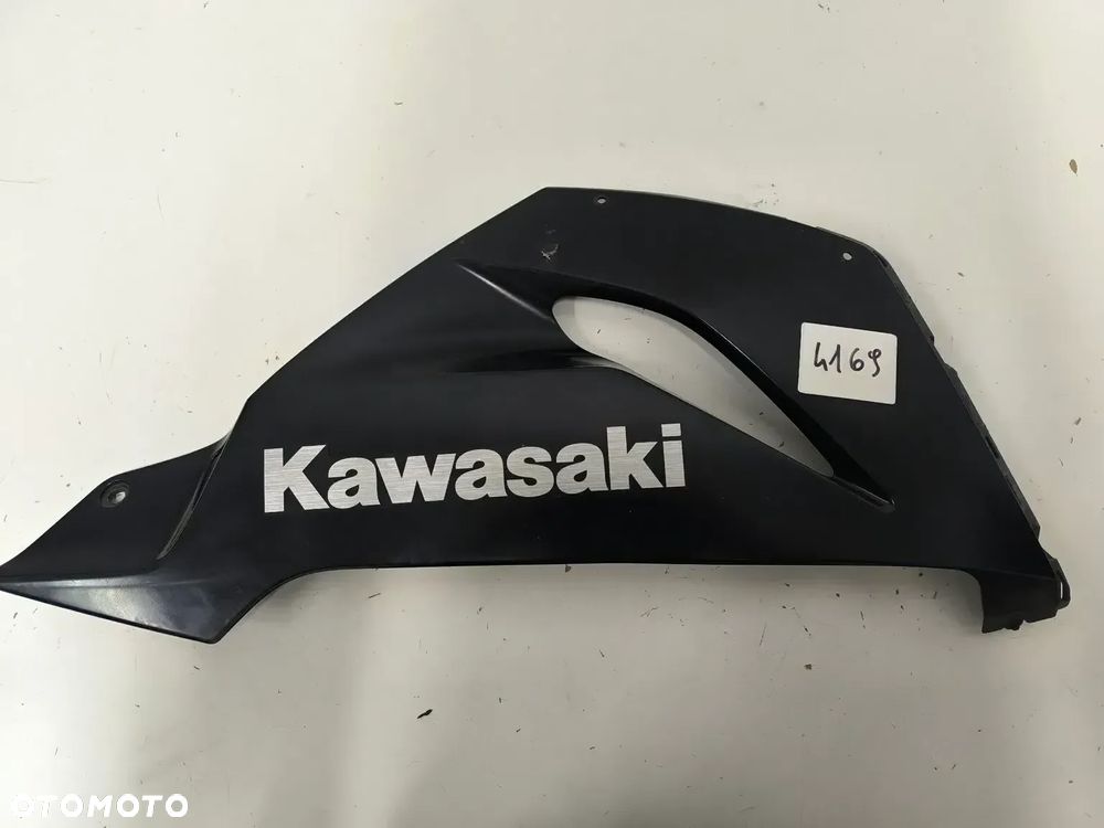 Prawa Dolna Owiewka Pług Kawasaki Ninja ZX-6R uszkodzona 55028-0451 - 4