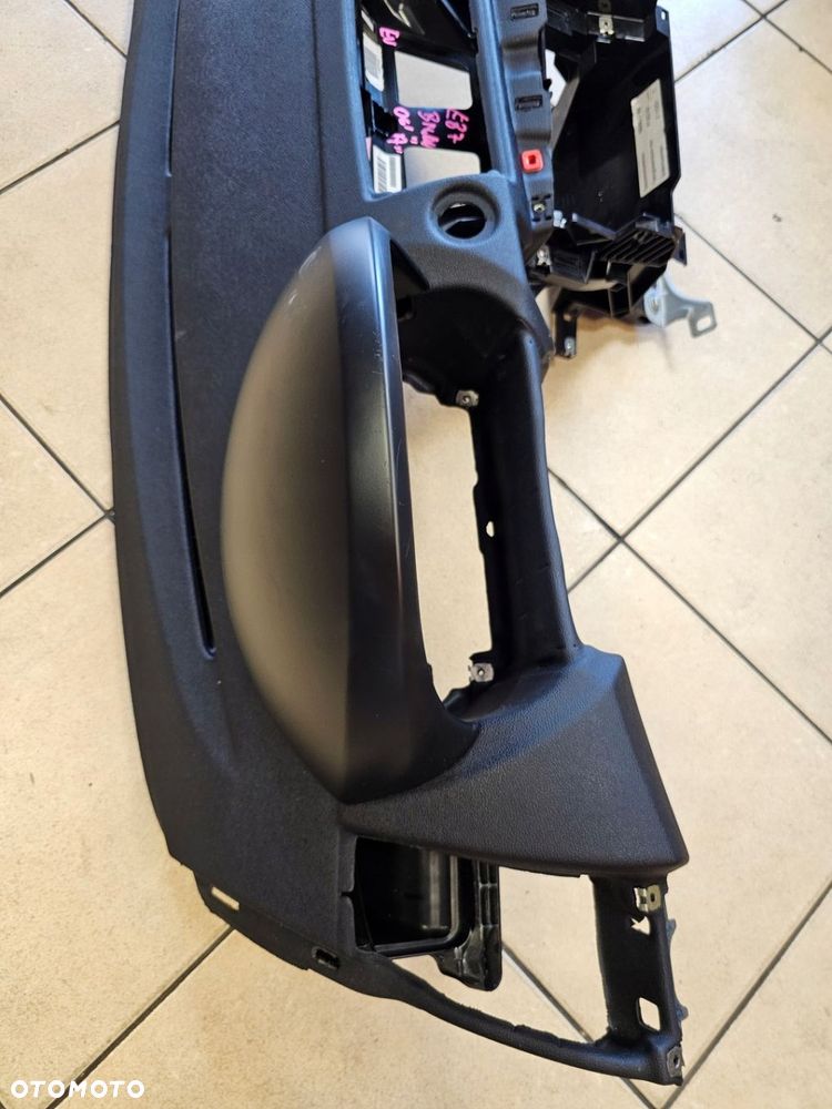 DESKA KONSOLA KOKPIT AIRBAG PASAŻERA BDB BMW E87 EU - 2