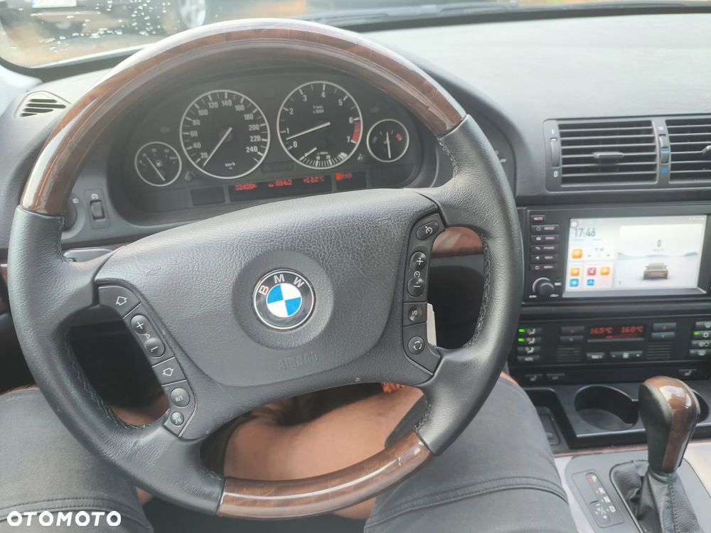 BMW Seria 5 - 11