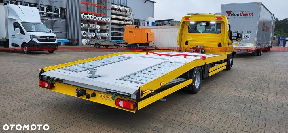 Iveco Daily 70C18H A8 Laweta z zapadniami - 11