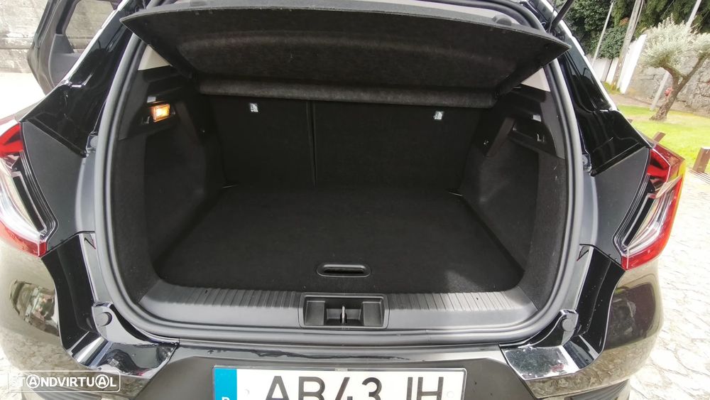 Renault Captur 1.3 TCe Exclusive EDC - 21
