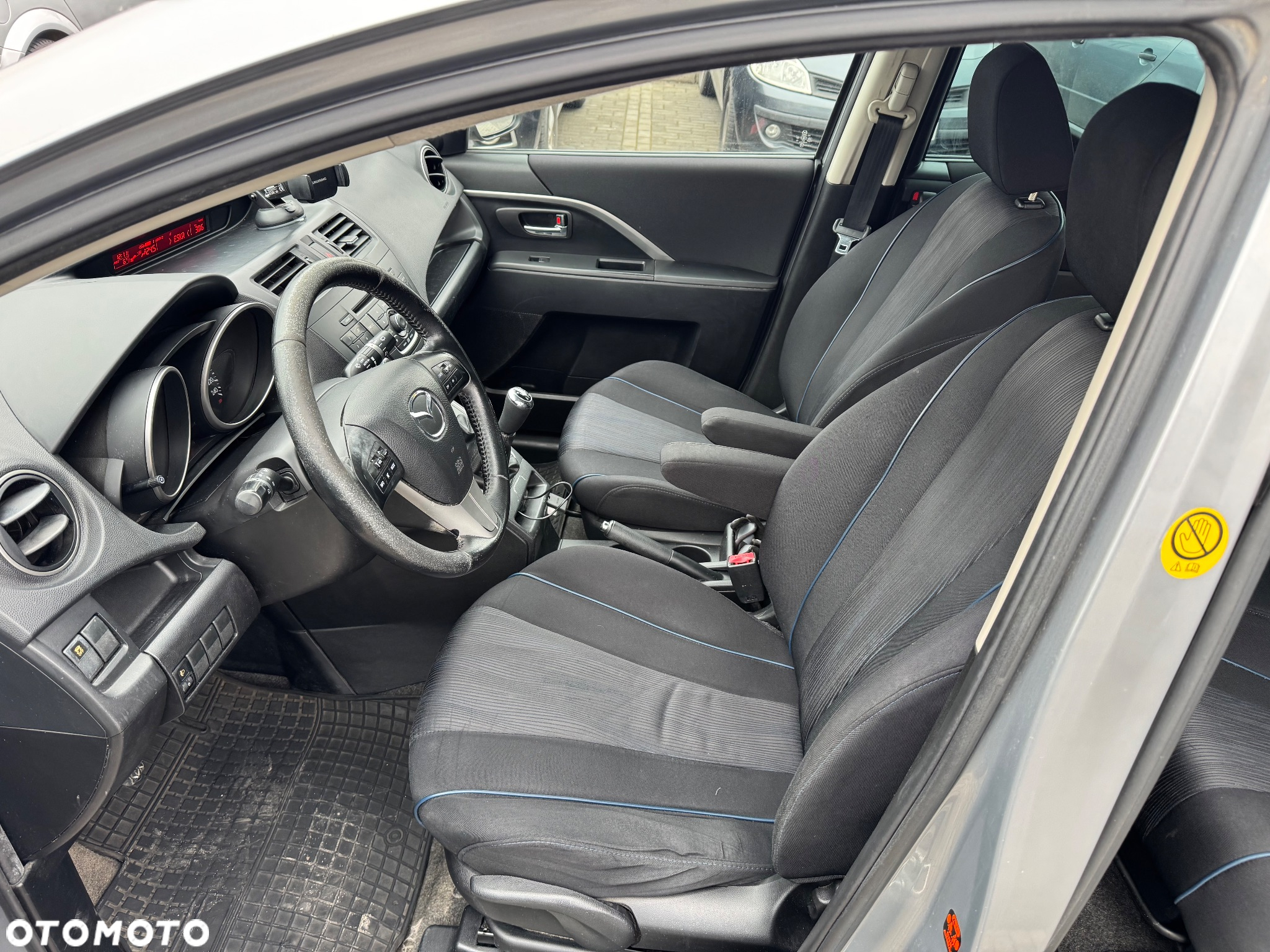 Mazda 5 1.6 CD Navi + - 8