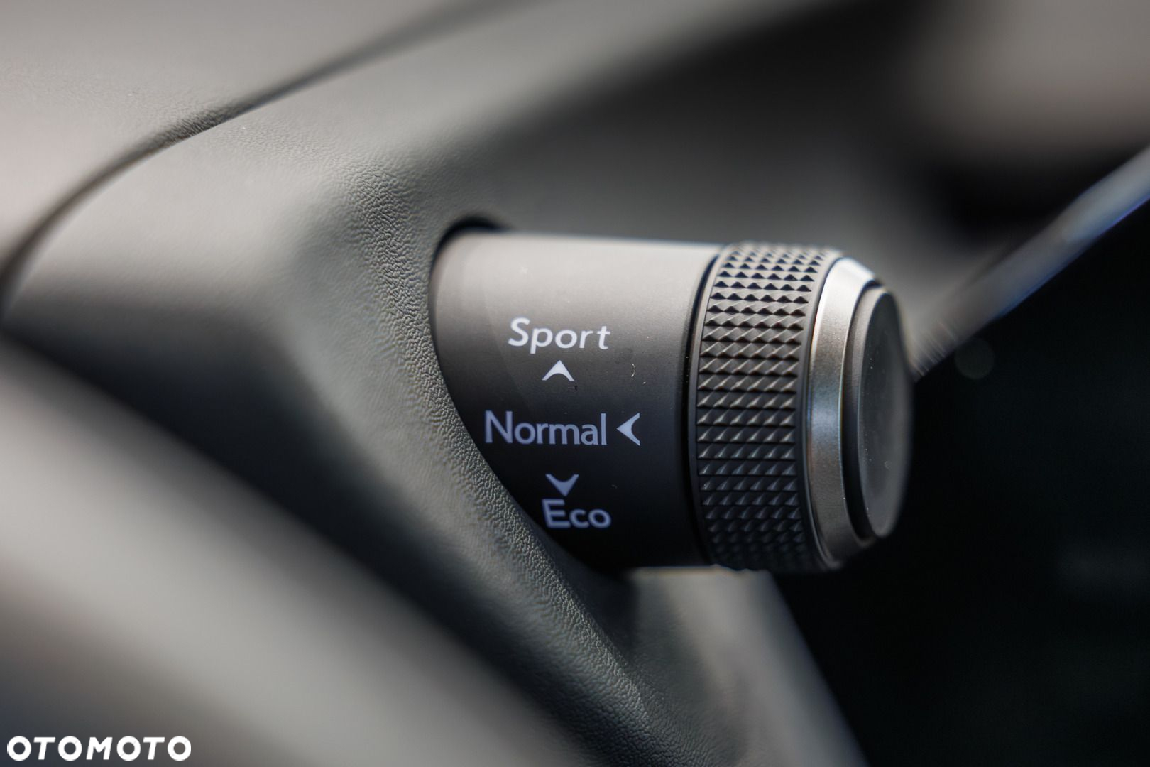 Lexus UX - 13