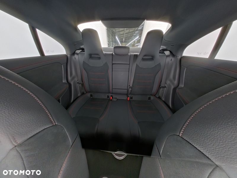 Mercedes-Benz CLA 220 7G-DCT AMG Line - 8