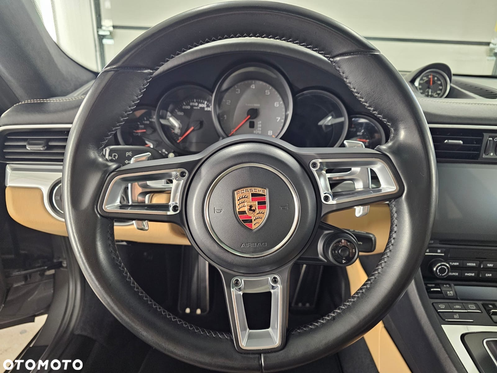 Porsche 911 Carrera S PDK - 19