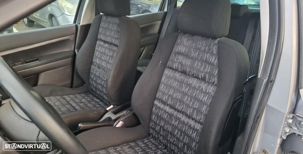 Peugeot 307 Break 1.4 HDi Navtech - 16