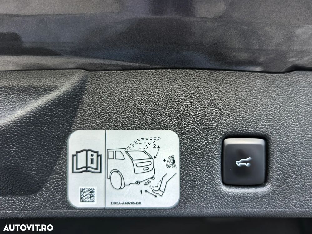 Ford Kuga 2.5 Duratec PHEV ST Line - 24