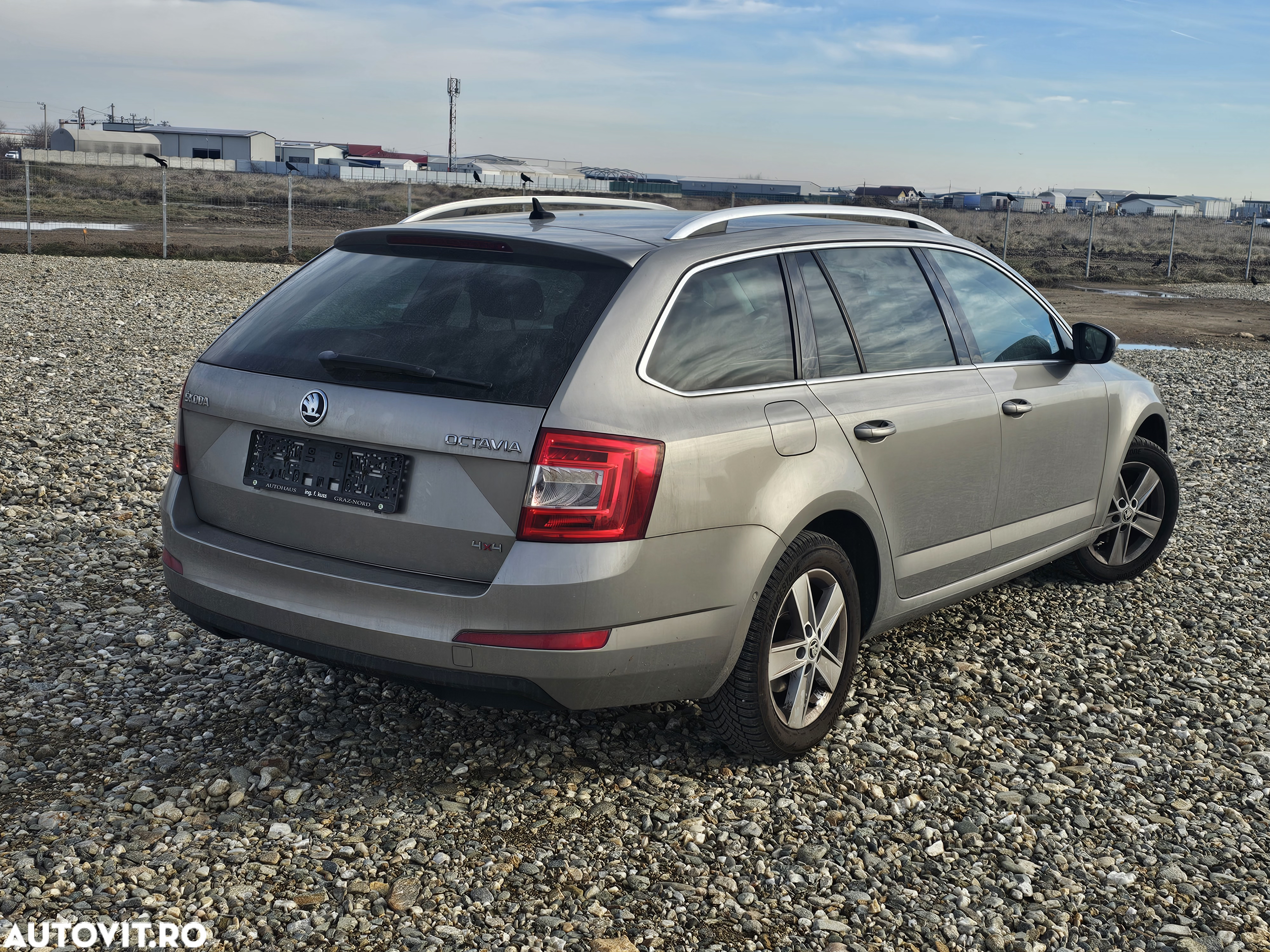 Skoda Octavia 1.6 TDI 4X4 AMBITION - 24