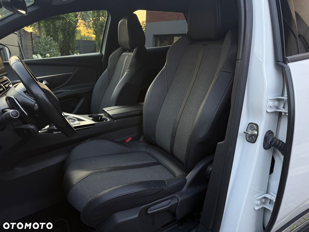 Peugeot 3008 225 e-EAT8 Allure - 7