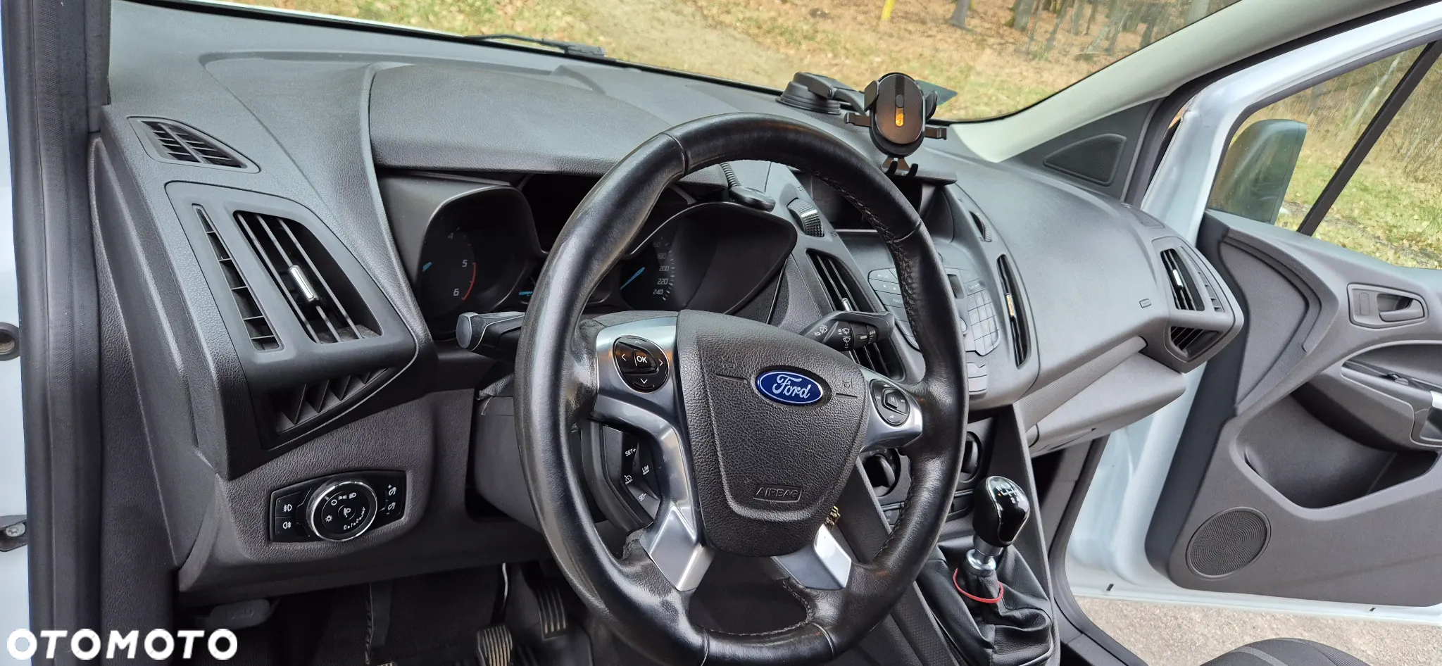 Ford Transit Connect - 21