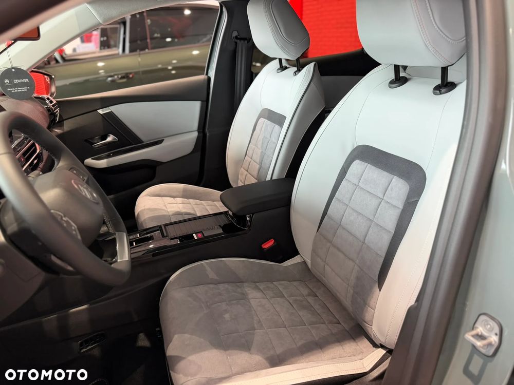 Citroën C4 1.2 mHEV Max eDCT6 - 16