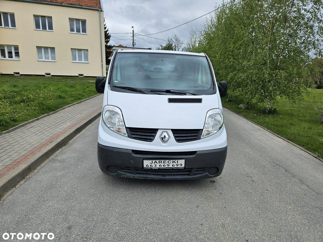 Renault Trafic - 2