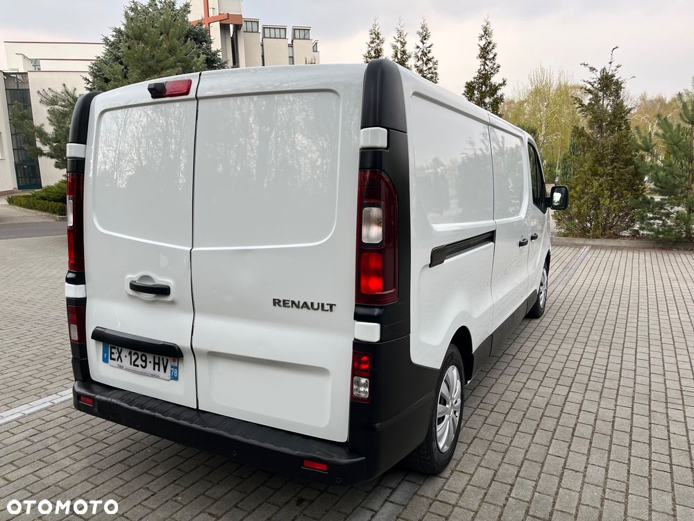 Renault Trafic - 32