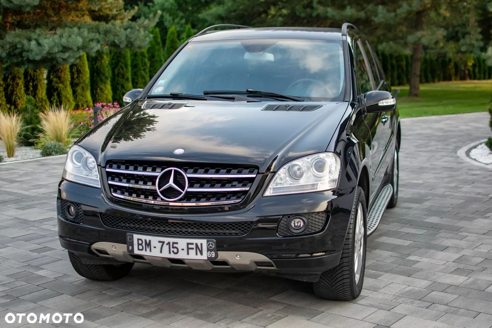 Mercedes-Benz ML 320 CDI 4Matic 7G-TRONIC DPF Edition 10 - 16