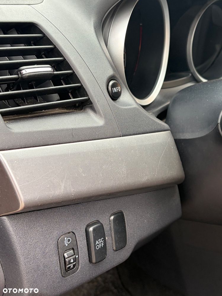 Mitsubishi Lancer 1.8 Invite - 33