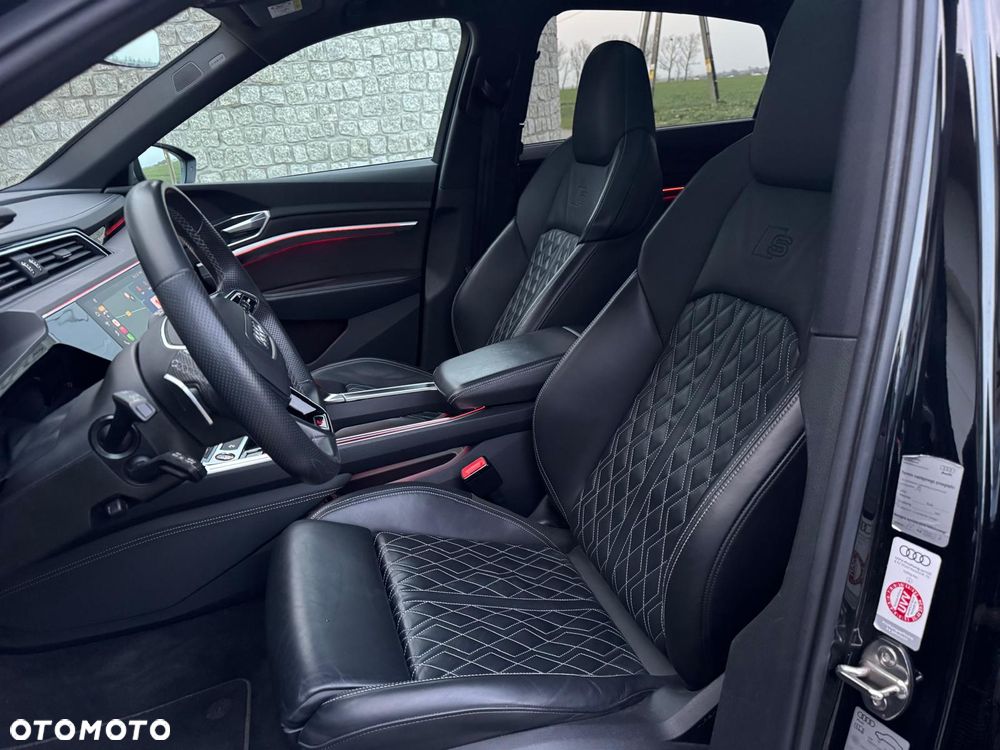Audi e-tron S Quattro - 10