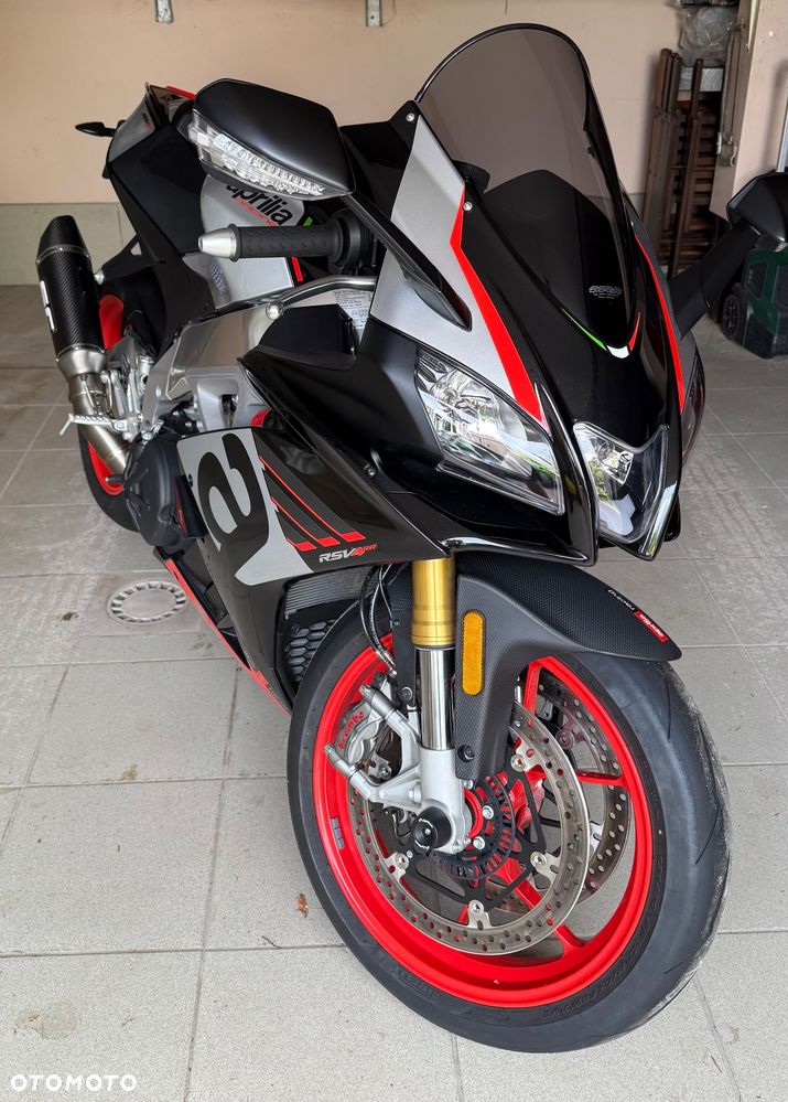 Aprilia RSV - 16
