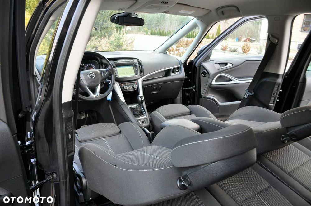 Opel Zafira - 28