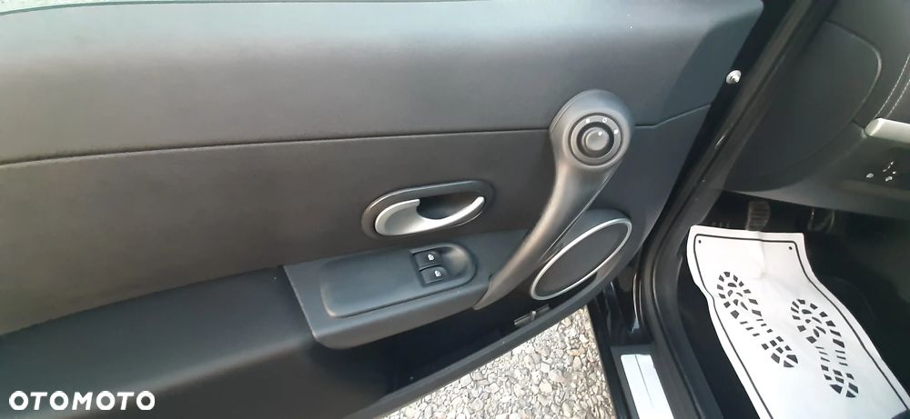 Renault Clio 1.2 16V Dwudziestka Euro5 - 36