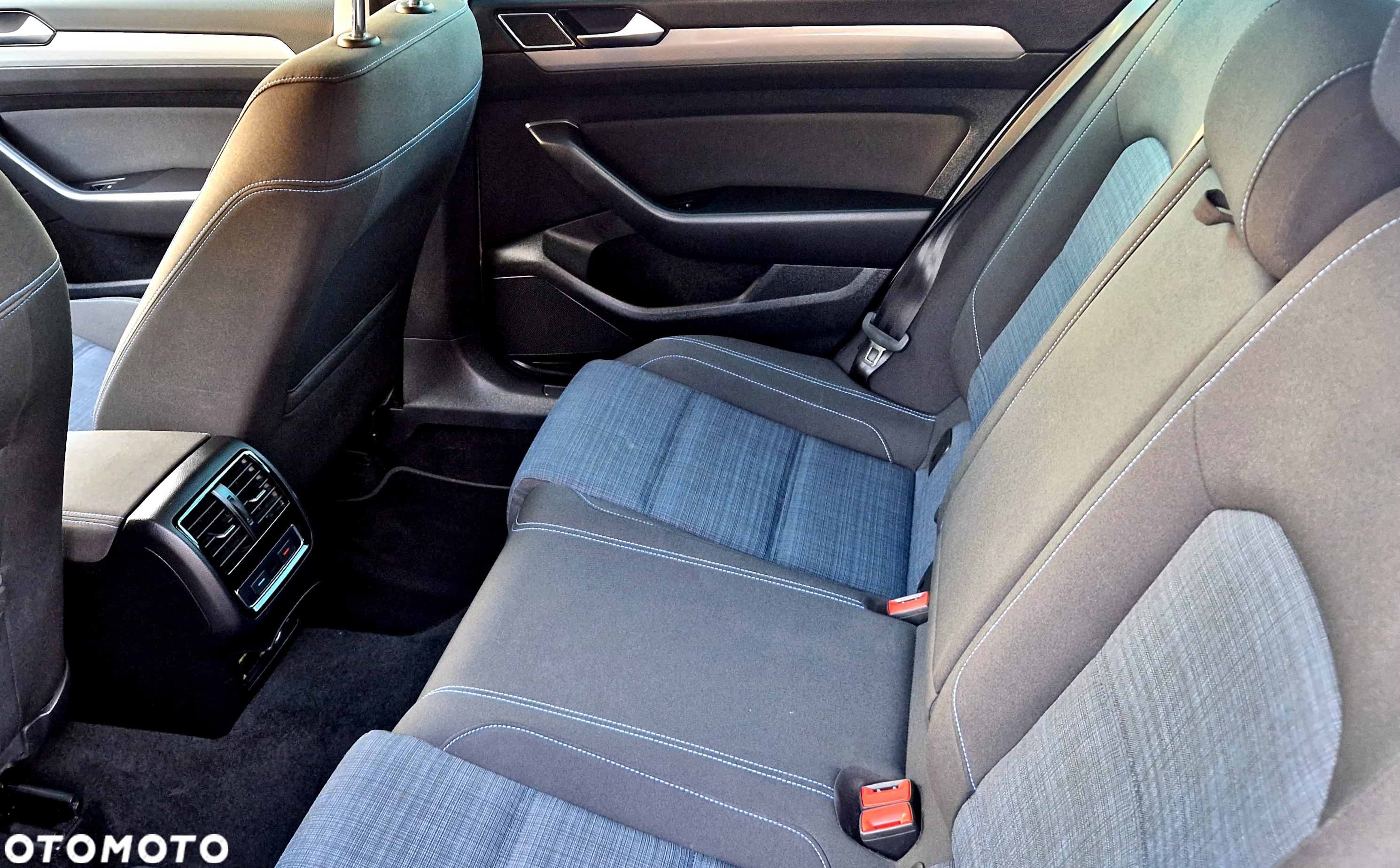 Volkswagen Passat Variant 1.4 TSI Plug-In-Hybrid DSG GTE - 9
