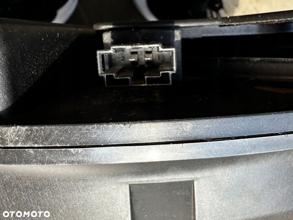 audi q3 8u 11-18 głośnik subwoofer bose 8u0035382a - 6