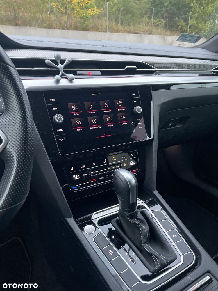 Volkswagen Arteon 2.0 TSI R-Line DSG - 2
