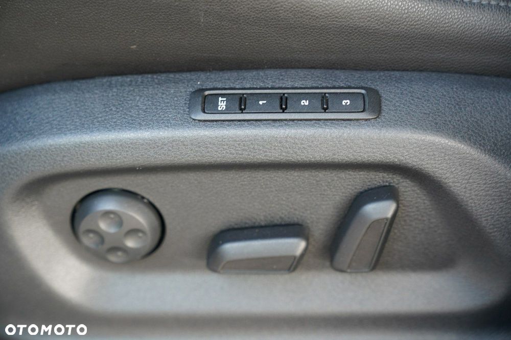 Volkswagen Sharan - 23