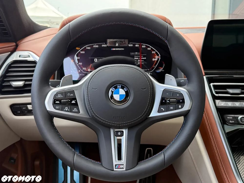 BMW Seria 8 M850i xDrive - 27