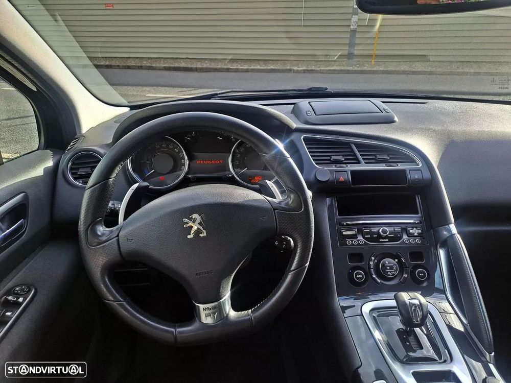 Peugeot 3008 2.0 HDi Hybrid4 - 13