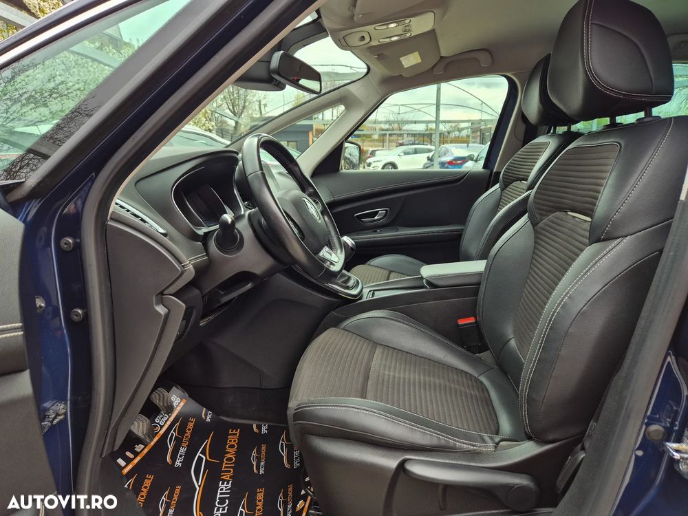 Renault Scenic TCe 140 GPF EDC BLACK EDITION - 10