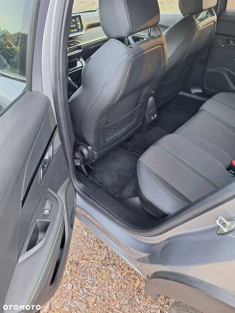Peugeot 2008 1.5 BlueHDi GT Line S&S EAT8 - 11