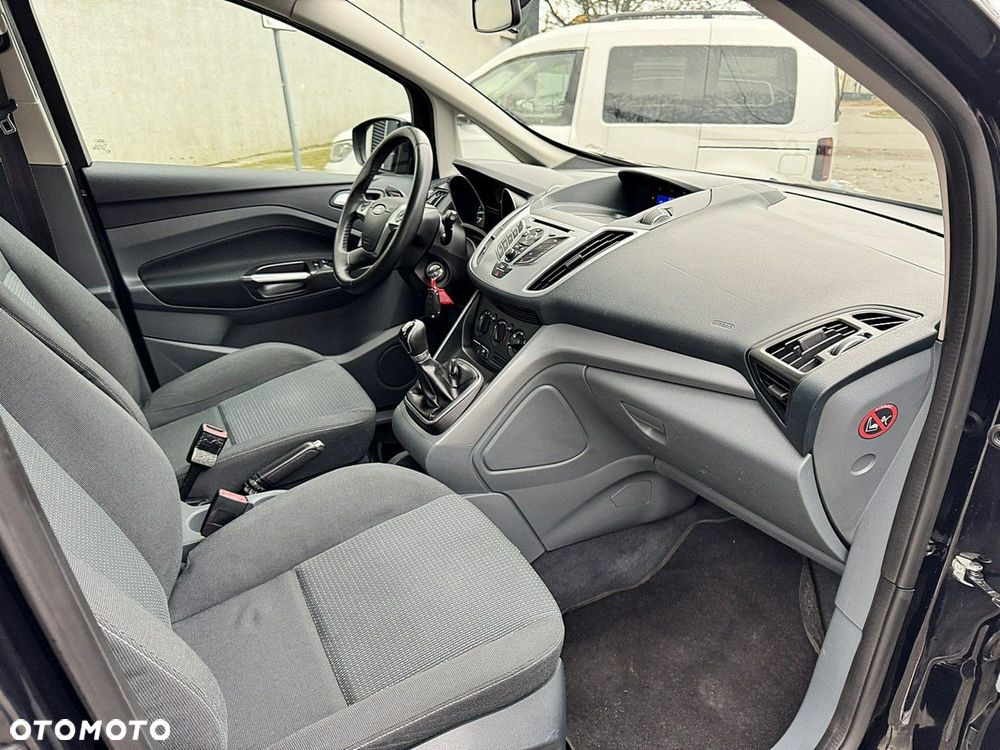 Ford C-MAX - 11