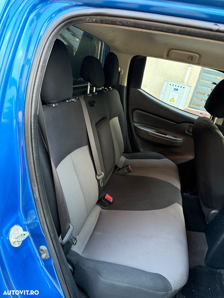 Mitsubishi L200 Double Cab M/T Invite - 31